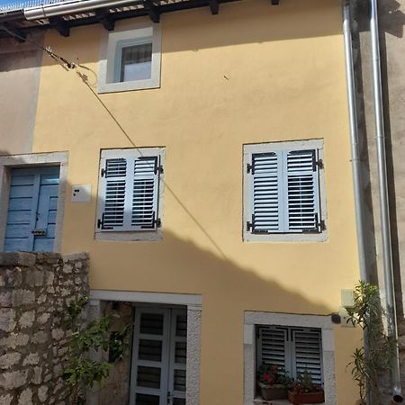 Apartment The Old House فيرسار المظهر الخارجي الصورة