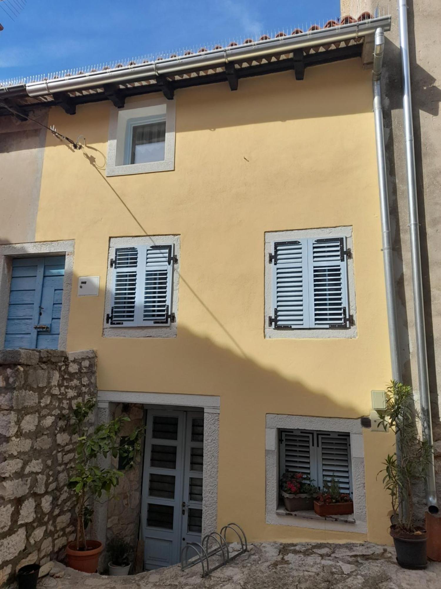 Apartment The Old House فيرسار المظهر الخارجي الصورة