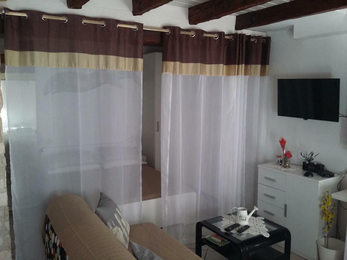 Apartment The Old House فيرسار المظهر الخارجي الصورة